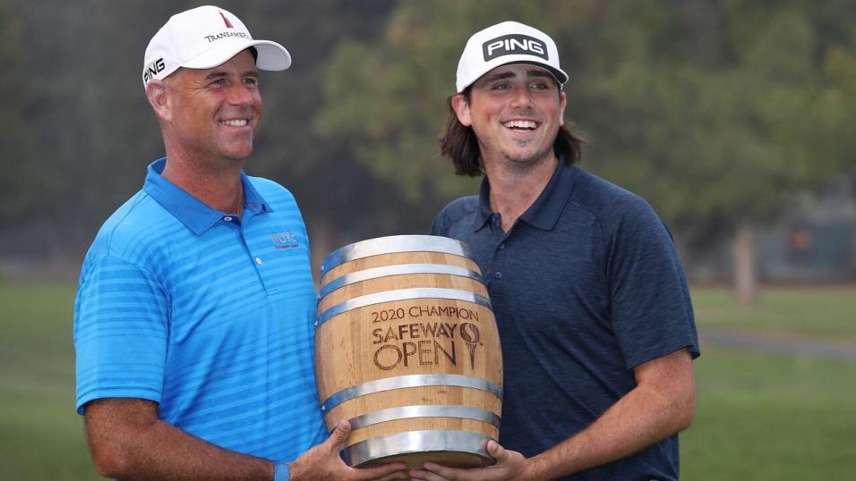 Golfer Stewart Cink and his son